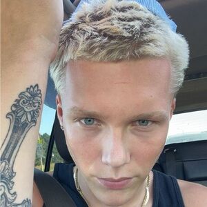 Meet your Posher, Dylan